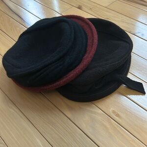 2 Wool Hats OS 🐑 Scala, Black and Merlot 🐑 Parkhurst, Deep Chocolate Brown